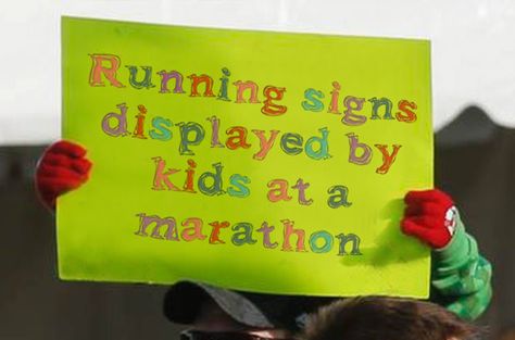 One of the highlights of a big race is when you run into spectators with funny and inspiring placards. Here is a collection of inspiring, creative and funny signs made by children to lend support to a parent, grandparent or an aunt as they pass by. 5k Race Signs, Running Posters For Races Funny, Marathon Cheer Signs, Poster Ideas For Sports Signs, Marathon Signs For Dad, Bike Race Signs Funny, Fun Run Signs For Kids, Jog A Thon Poster Ideas, Funny Race Signs Running