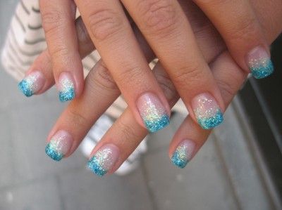 sommar naglar härliga och vackra Blue And Teal Nails, Trendy Nails Gel, Dramatic Nails, Two Tone Nails, Aqua Nails, Teal Nails, New Nail Designs, Gel Mani, Super Nails