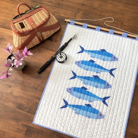 Fish Quilt Pattern, Fish Quilt, Mini Quilt Patterns, Foundation Paper Piecing Patterns, Animal Quilts, Paper Piecing Patterns, How To Finish A Quilt, Foundation Paper Piecing, Wall Quilts