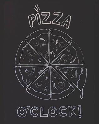 Pizzeria Chalkboard Art, Chalkboard Food Art, Restaurant Board Ideas Chalkboards, Pizza Chalkboard Art, Pizza Chalkboard, Restaurant Quotes, Pizza Meme, School Pizza, Pizza Sign