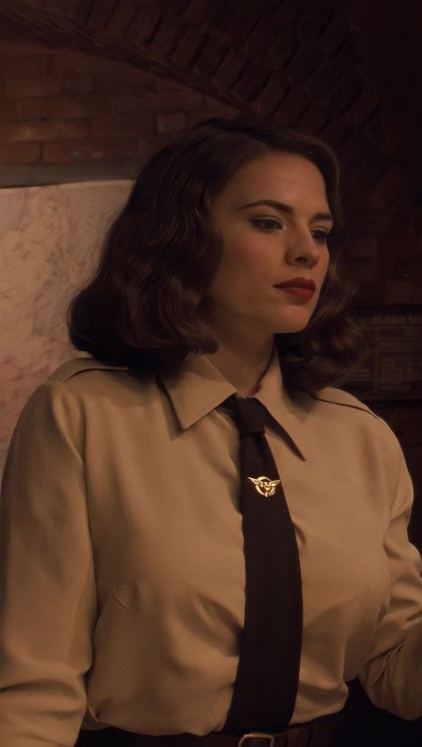 Captain America Peggy Carter, Agent Carter Cosplay, Women Wearing Ties, Hayley Atwell, Peggy Carter, Agent Carter, And Peggy, Tough Girl, Marvel Women