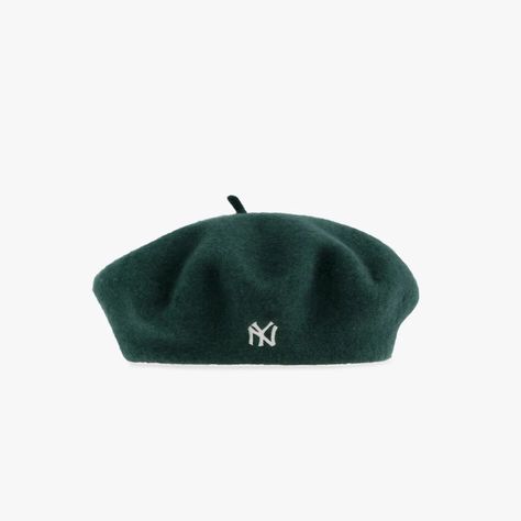 Beret Outfit, New Era Yankees, Black Men Fashion Urban, Yankees Logo, Aime Leon Dore, Black Men Fashion, Winter 2022, Chain Stitch, Apparel Design