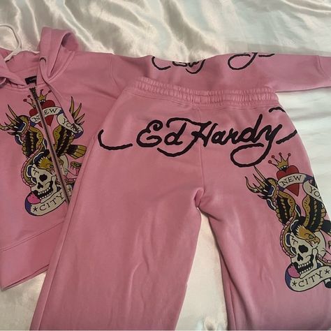 Ed hardy pink tracksuit Ed Hardy Tracksuit, Y2k Christmas, Pink Tracksuit, Ed Hardy, Christmas Presents, Energy, Skin, Outfit Inspo, Plus Fashion