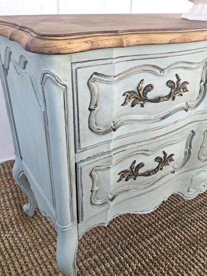 french provincial buffet makeover, painted furniture French Provincial Buffet Makeover, French Provincial Buffet, Refurbished Furniture Diy, Muebles Shabby Chic, Buffet Makeover, Grey Bedroom Furniture, Provincial Furniture, French Provincial Furniture, Painted Bedroom Furniture