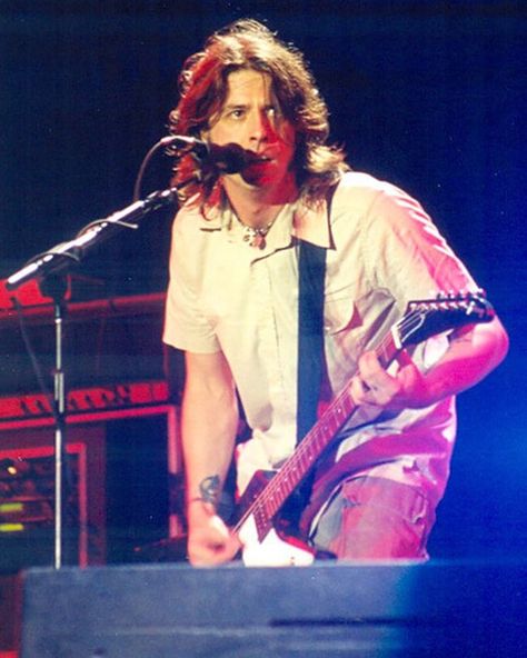 Dave Grohl 90s, Twisted Transistor, Nirvana Music, Foo Fighters Dave, Foo Fighter, Foo Fighters Nirvana, Mohawks, I Still Love Him, Joan Jett