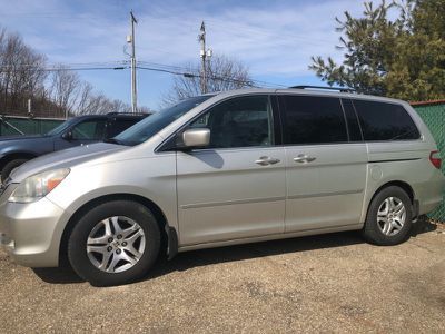 2006 HONDA ODYSSEY EXL ** SILVER ** Mini-Van 4 Doors - $3995 - to view more details go to : https://www.macmanagemotors.com/inventory/view/11723374 Minivan Interior, Minivan, Honda Odyssey, Mini Van, Used Cars, Dream Cars, Vision Board, Doors, Cars