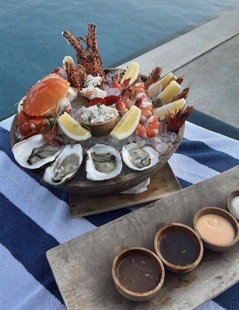 Seafood Platter Aesthetic, Crab Aesthetic Food, Seafood Asthetic Picture, Seafood Restaurant Aesthetic, Crab Aesthetic, Seafood Aesthetic, Aesthetic Seafood, Fiji Food, The Summer Of Broken Rules