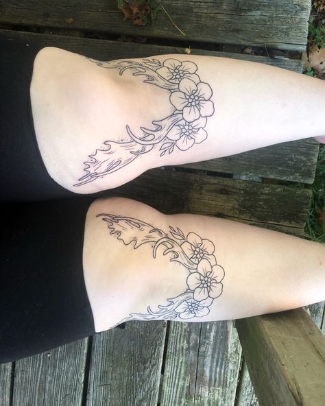 Antlers Around Knee Tattoo, Deer Antler Knee Tattoo, Moose Antler Tattoo For Women, Moose Antlers Tattoo, Forget Me Not Outline, Antler Knee Tattoo, Moose Tattoo For Women, Moose Antler Tattoo, Alaska Tattoo