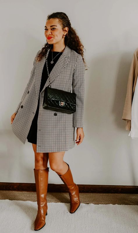 Jacket And Dress Outfit, My Chic Obsession, Classy Fall Outfits, Staple Wardrobe, Outfit For Fall, Cute Date Outfits, Chic Outerwear, Staple Wardrobe Pieces, Fall Outfits For Work