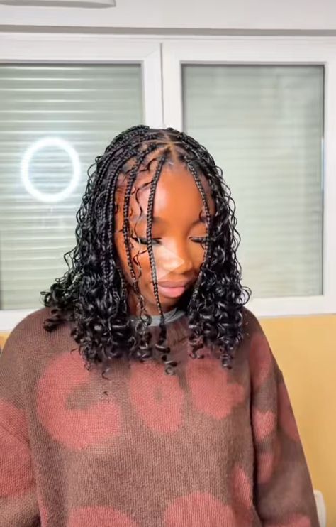 Short Boohoo Braids, Boohoo Braids, Retro Braids, Bohemian Braided Hair, Braids Natural Hair, Short Box, Short Box Braids, Bohemian Braids, Box Braids Hairstyles For Black Women