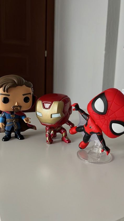 Marvel Fan Aesthetic, Spiderman Funko Pop, Iron Man And Spiderman, Spiderman Things, Marvel Funko Pop, Игрушки Funko Pop, Marvel Room, Marvel Aesthetic, Marvel Clothes