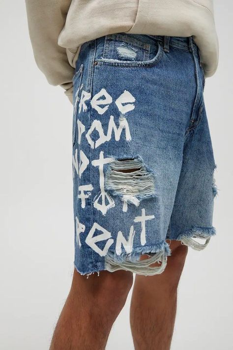 Custom Jeans Diy, Jean Diy, Denim Outfit Men, Designer Jackets For Men, Diy Jeans, Trendy Boy Outfits, Diy Shorts, Denim Inspiration, Custom Jeans