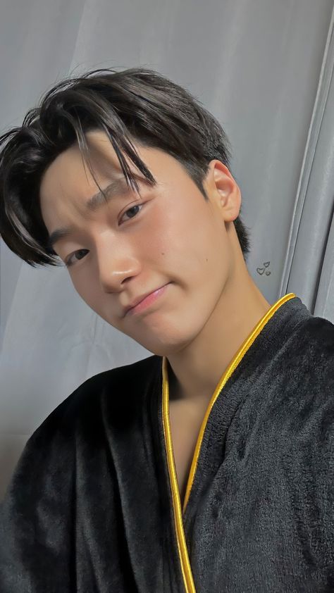 San Without Makeup, San Wallpaper, Sans Cute, San Ateez, Nice Boy, Perfect Boyfriend, Wolf Girl, Male Artist, Choi San