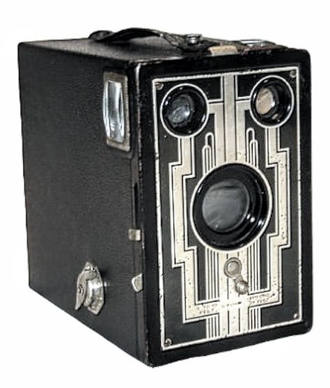 Photo - Google Photos Vintage Cameras Art, Art Deco Centerpiece, Fotocamere Vintage, Brownie Camera, Kodak Camera, Antique Cameras, Camera Art, Box Camera, Old Cameras