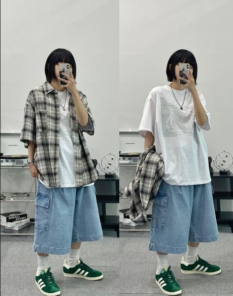 Baggy jorts outfit idea Baggy Jorts Outfit Idea, Jorts Outfit Idea, Baggy Shirt Outfit, Baggy Korean Fashion, Jorts Outfit, Vintage Jeans Mens, Oversize Outfit, Baggy Shirt, Daily Outfit Inspiration