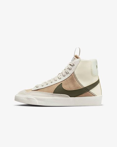 Blazers For Women Shoes, Brown Nike Blazers, Nike High Tops Outfit, High Top Nike Blazers, Nike Mid 77, Clothing Workshop, High Top Sneaker Outfit, Nike Hightop, Nike Blazers Outfit