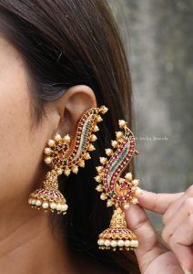 Antique Gold Bracelet, Temple Jewellery Earrings, Jewellery Board, Indian Jewelry Earrings, Indian Bridal Jewelry Sets, Antique Jewellery Designs, Beautiful Gold Necklaces, Indian Jewellery Design Earrings, Earrings Indian