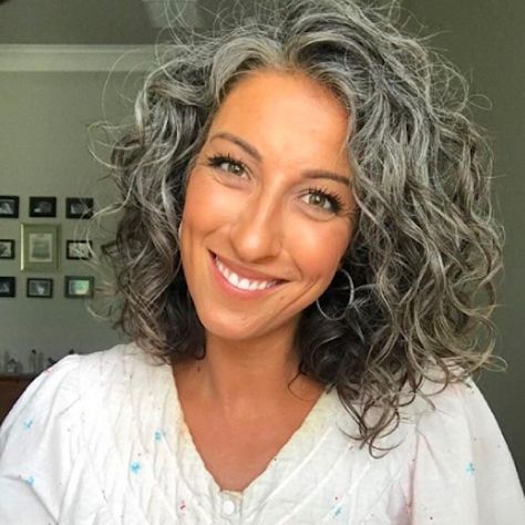 10 Women Embracing Their Silver Curly Hair That are Redefining Natural Hair | NaturallyCurly.com Silver Curly Hair, Grey Curly Hair, Grey Hair Inspiration, Curly Hair Photos, Natural Gray Hair, Frontal Hairstyles, Ombré Hair, Natural Curls Hairstyles, Curly Hair With Bangs