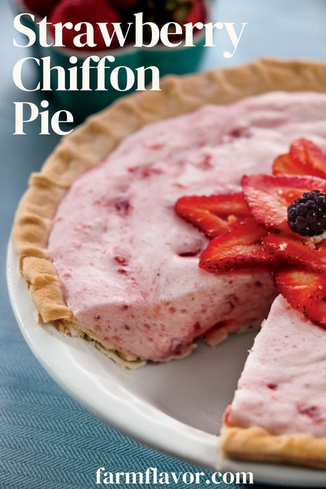 This strawberry chiffon pie features a light, fluffy strawberry cream mixtures and is served chilled. Country Ham Recipes, Strawberry Chiffon, Chiffon Pie, Easter Dinner Menus, Spring Recipe, Easter Dinner Recipes, Cream Filling, Strawberry Pie, Strawberry Cream