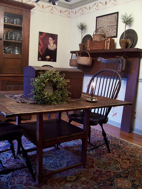 Dining Room Spring 2015 Pictures Linda Babb www.picturetrail.com/theprimitivestitcher Primitive Dining Rooms Farmhouse Style, Dining Rooms Farmhouse, Primitive Dinning Room, Colonial Dining Room, Colonial Kitchens, Primitive Interiors, Primitive Dining Room, Primitive Kitchens, Colonial Decorating