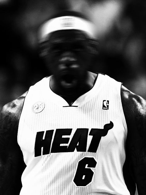 Miami Heat Lebron, Heat Lebron, Lebron James Cavaliers, Lebron James Miami Heat, Ben Wallace, Lebron James Wallpapers, Nba Funny, Basketball Moves, King Lebron