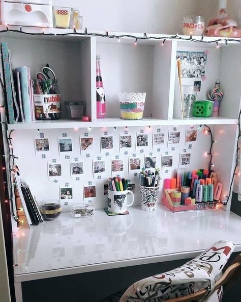 Dream Desk, Desk Inspo, Bedroom Table, Bedroom Desk, Study Room Decor, Desk Ideas, Room Deco, Room Desk, A Desk