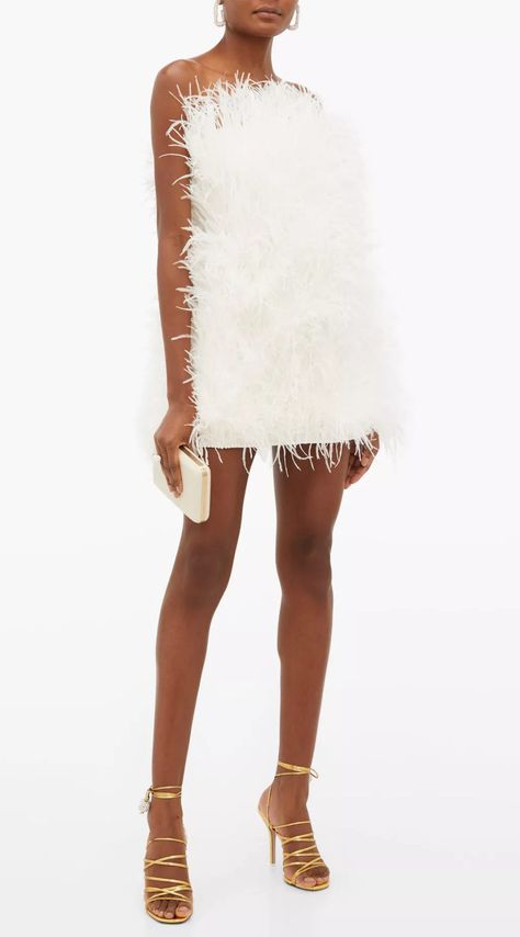 Bridal mini dresses are a statement-making trend that's here to stay. So we've researched the best short wedding dresses for the modern bride. The Attico Strapless Ostrich-Feather Strapless Mini Bridal Mini, Short Wedding Dresses, Reception Look, The Modern Bride, The Attico, Princess Wedding Dresses, Feather Dress, Best Wedding Dresses, Reception Dress