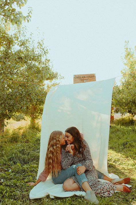 Lake Chelan Orchard Engagement Session // Chelan, WA — Andie Avery Photography: Oregon Wedding & Elopement Photographer Lgbtq Couples, Lake Chelan, Apple Orchard, Oregon Wedding, Engagement Photo Inspiration, Couples Photos, Wedding Elopement, Picture Poses, Styled Shoot