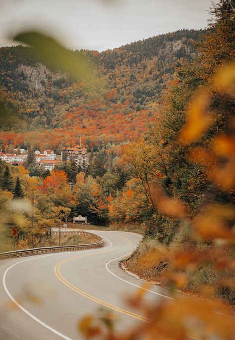 Autumn Nostalgia, Fall Bonfire, Fall Scenery, Posters Ideas, Beautiful Vacation Destinations, Fall Girl, Unhealthy Obsession, Spooky Szn, Autumn Leaves Photography