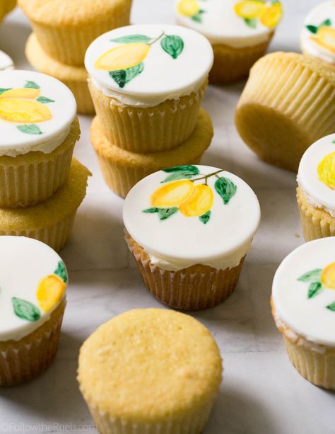 Limoncello Cupcakes, Cupcakes With Fondant, Cookies Aesthetic, Types Of Pasta, Cupcakes Fondant, Buckwheat Cake, Vegan Cookie, Fondant Cupcake Toppers, Italian Lessons