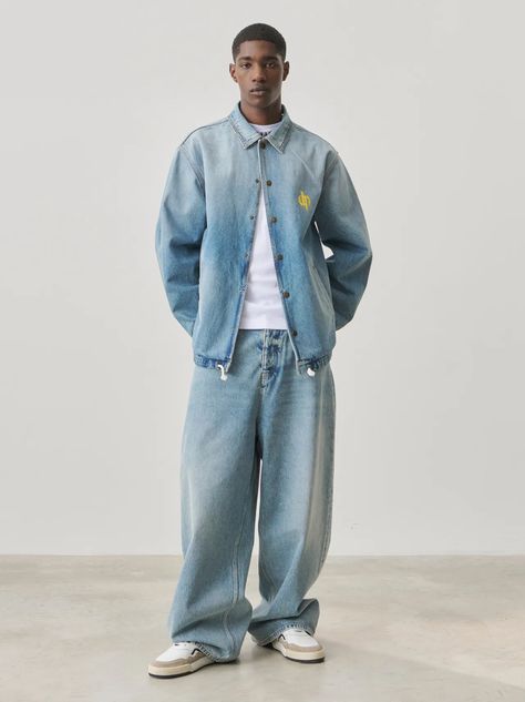 Spring Outfits 2024 Trends Men, Mens Ss24 Trends, All Denim Mens Outfit, Men Spring 2024, All Jeans Outfit Men, Spring Summer 2024 Mens Fashion Trends, Spring Summer 2024 Mens Trend, Men’s Denim Outfit, Men’s Fashion Trends 2024