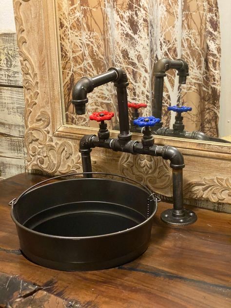 2021 Bathroom Trends, Exposed Plumbing, Rustic Bathroom Shower, Steampunk Bathroom, Kitchen Island Ikea, Storage Furniture Design, Diy Pallet Furniture Bedroom, Industrial Style Bathroom, Bathroom Shower Walls