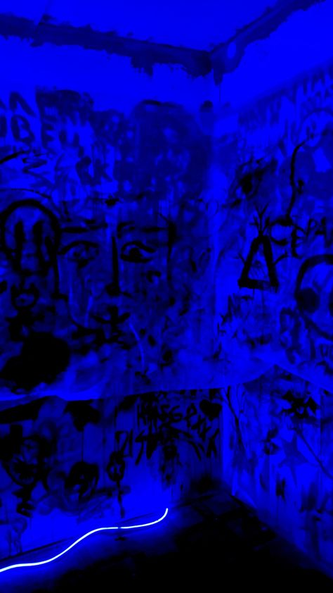 Electric Blue Background Wallpapers, Blue Graffiti Art, Dark Blue Trippy Aesthetic, Blue Neon Background, Jinx Aesthetic, Blue Cybercore, Iphone Backrounds, Graffiti Room, Blue Aesthetic Grunge