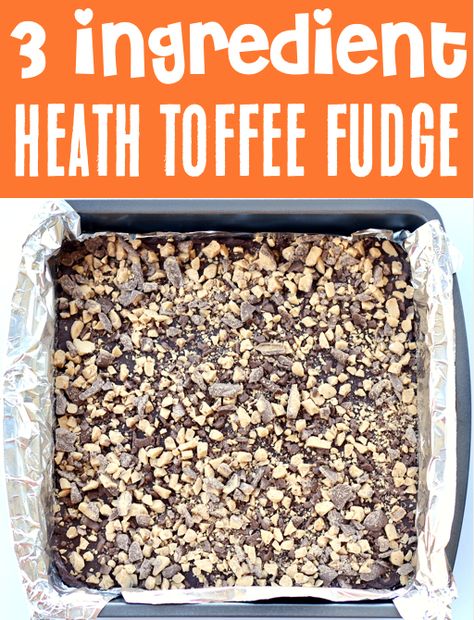 Fudge Recipes with Condensed Milk: Heath Toffee Bits Fudge Recipe! This crunchy chocolatey toffee treat is what dessert dreams are made of! Plus, with just 3 ingredients, it's one of the EASIEST desserts you'll ever make! Go grab the recipe & give it a try! Heath Bar Recipes, Toffee Dessert Recipes, Toffee Fudge Recipe, Toffee Bits Recipe, Toffee Fudge, Heath Toffee, Toffee Dessert, Homemade Fudge Recipes, Toffee Chips