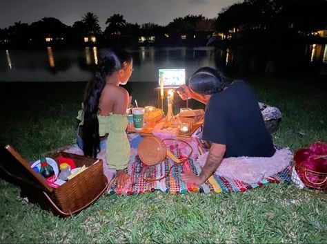 Mike Dream Dates, Romantic Date Night Ideas, Cute Date Ideas, Black Couple, Bae Goals, Picnic Date, Black Love Couples, Black Couples Goals, Black Femininity