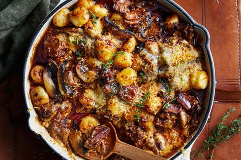 One pan beef stroganoff gnocchi bake Beef And Bacon Gnocchi Skillet, Roast Beef And Gnocchi, Gnocchi And Steak Recipe, Beef Stroganoff Gnocchi, French Onion Beef Gnocchi, Beef And Gnocchi Recipes, One Pan Beef Stroganoff, Beef Gnocchi, Steak Stroganoff