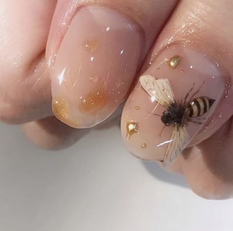 Natural Color Nails, Ladybug Nails, Bee Nails, Trend Board, Peach Nails, Wedding Nails For Bride, Nail Art Wedding, Instagram Nails, Halloween Nail Art