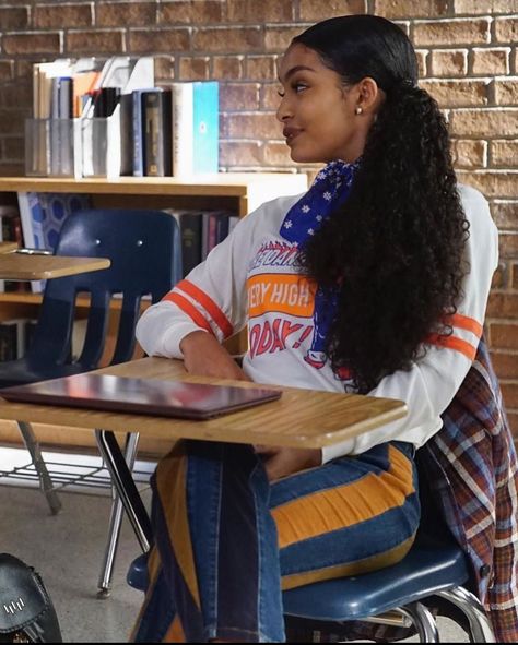 Zoey Johnson Grownish Outfits, Tara Shahidi, Grownish Zoey Outfits, Grownish Zoey Hairstyles, Zoey Johnson Grownish, Zoey Grownish, Grown Ish Hairstyles, Grownish Zoey, Grownish Hairstyles