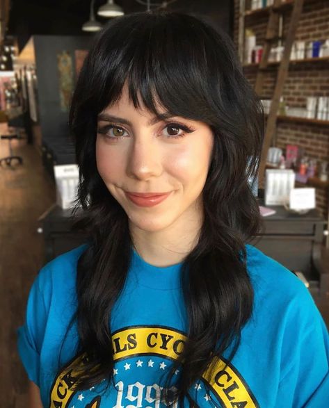 Black Hair Shag, Hair Shag, Shag Cut, Cute Pixie Cuts, Girly Hairstyles, Shaggy Long Hair, Asbury Park, Shag Hairstyles, Hair Shades