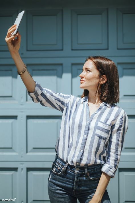 Woman taking a selfie by a blue door | premium image by rawpixel.com / McKinsey Selfie Phone, Travel Selfie, Women With Freckles, Taking Selfie, Women Laughing, Taking A Selfie, Perfect Selfie, Dark Phone Wallpapers, Image Model