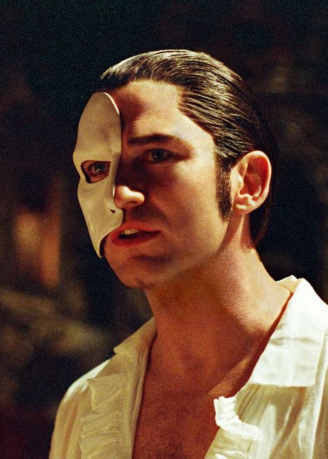 The Phantom of the Opera (2004) Phantom Of The Opera 2004, Opera Ghost, Radio Usa, Music Of The Night, A Night At The Opera, The Phantom Of The Opera, Phantom 3, Gerard Butler, Sing To Me