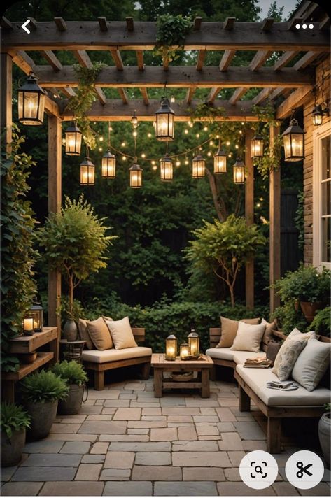 Patio Off House Ideas, Inexpensive Outdoor Patio Ideas, Cute Outdoor Patio Ideas, Outdoor Patio With Pergola, Walled Patio Ideas, Garden Living Room Outdoor, Outdoor Patio Styling, Wrap Around Patio Ideas, Fun Outdoor Spaces