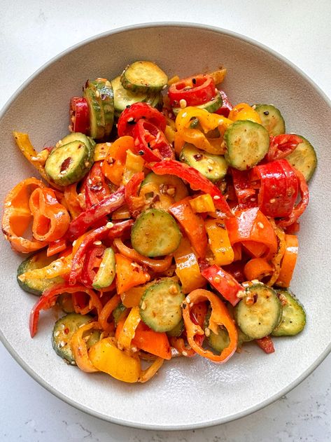 Viral Cucumber and Sweet Pepper Salad - rachLmansfield Sweet Pepper Salad Recipe, Sweet Pepper Salad, Viral Salad, Viral Cucumber, Spring Pasta Salad, Sweet Pepper Recipes, Bell Pepper Salad, Spring Pasta, Pepper Salad