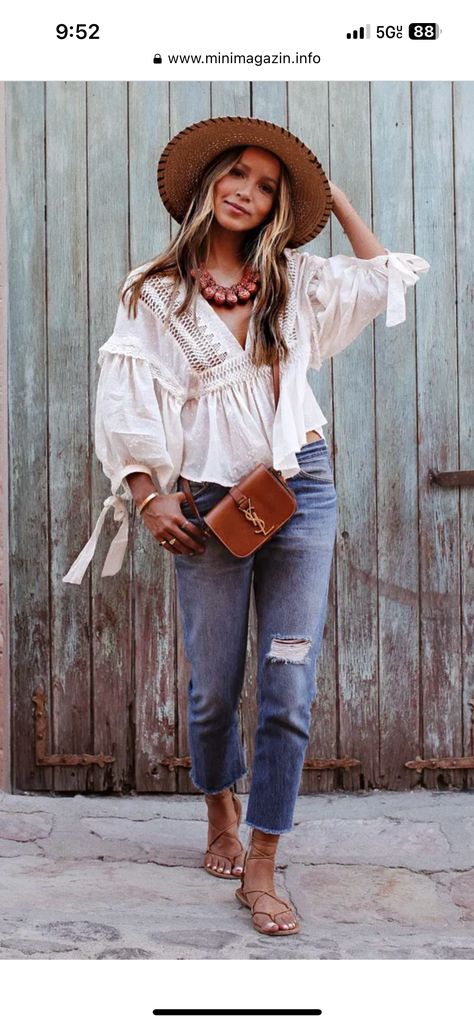 Vetement Hippie Chic, Stile Boho Chic, Look Boho Chic, Thanksgiving 2020, Look Jean, Mode Boho, Boho Chic Outfits, Outfit Jeans, Estilo Boho