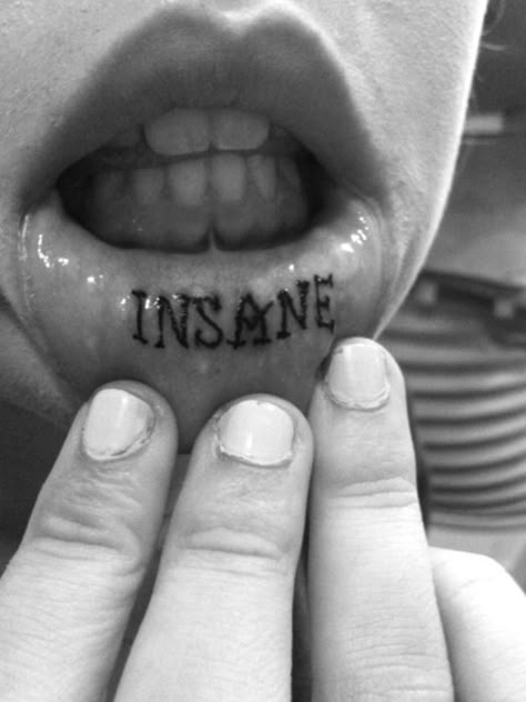 ᎶᎥɽℓ Iɲʈҽɽɽųƥʈҽɖ Lip Tats, Inner Lip Tattoo, Lip Tattoos, Piercings And Tattoos, Tat Ideas, Tattoos Ideas, Tattoo Idea, Future Tattoos, Cute Tattoos