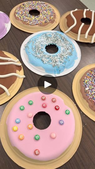 Donuts making in the classroom 🍩 | Thank you @2art.chambers for allowing us to reshare. Love the 🍩 🍩 🍩 Time to share the donuts!!! This was a really engaging and successful lesson for all... | By The Teacher's CrateFacebook Donuts With Grownups, K4 Crafts, Donut Artwork, Donut Craft, Camping Preschool, Doughnut Party, Laura Numeroff, Diy Donuts, Vbs Crafts