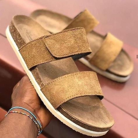 Classy Shoes Flats, Palm Slippers, Men Leather Sandals Fashion, Bride Sandals, Italian Leather Sandals, Mens Sandals Fashion, Leather Slippers For Men, Half Shoes, Men Slippers