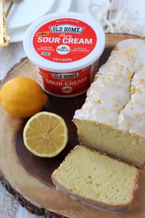 Sour Cream Lemon Loaf Peanut Butter Smores Bars, Lemon Loaf Bread, Peanut Butter Smores, Raspberry Bread, Loaf Breads, Lemon Loaf Recipe, Banana Bread Loaf, Donut Pan, Lemon Loaf Cake