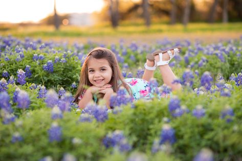 #toddler #photography #texas #bluebonnets Blue Bonnet, Texas Bluebonnets, Toddler Photography, Posing Ideas, Blue Bonnets, Wild Flowers, Texas, Couple Photos, Photography