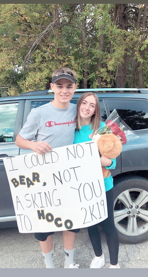 Best Prom Proposals, Hoco Date, Snowboard Wedding, Date Couple, Cute Homecoming Proposals, Cute Prom Proposals, Dance Proposal, Cute Relationship, Luke Combs